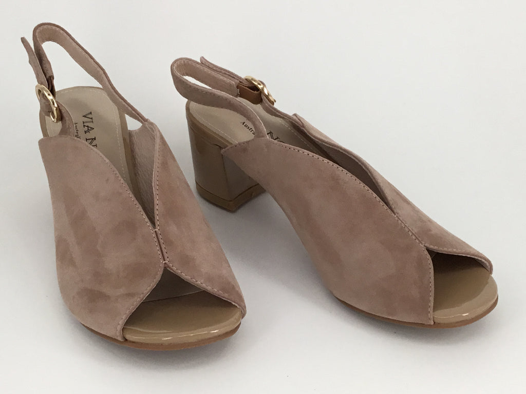 Via Nova Marisa available in 2 colours