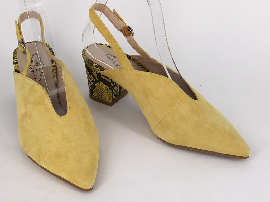 Vago Jedd available in 2 colours