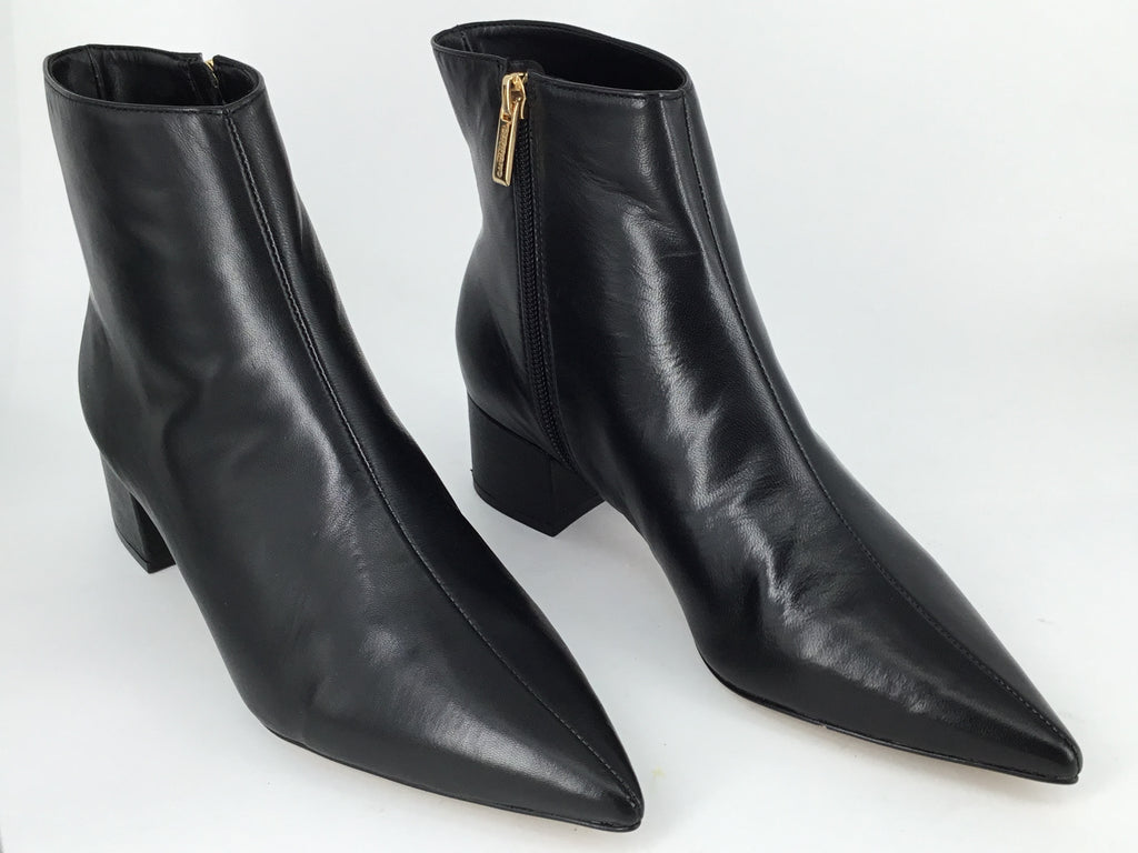 Carrano Bariah available in 2 colours