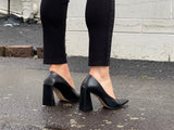 Carrano Caia available in 2 colours