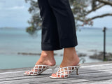 Carrano Faraz available in 2 colours