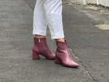 Carrano Betty available in 2 colours