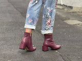 Carrano Betty available in 2 colours