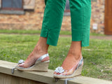 Viguera Venita available in 4 colours